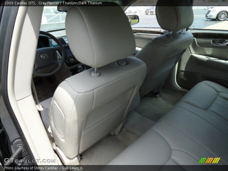 Gray Flannel / Titanium/Dark Titanium 2009 Cadillac DTS