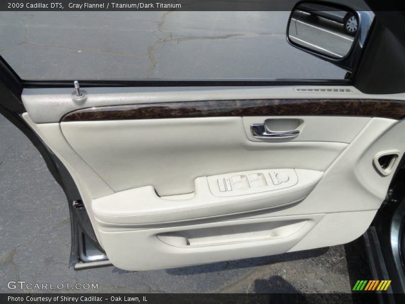 Gray Flannel / Titanium/Dark Titanium 2009 Cadillac DTS