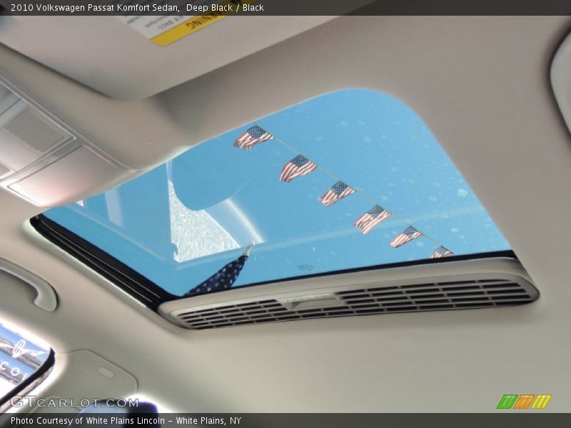 Deep Black / Black 2010 Volkswagen Passat Komfort Sedan