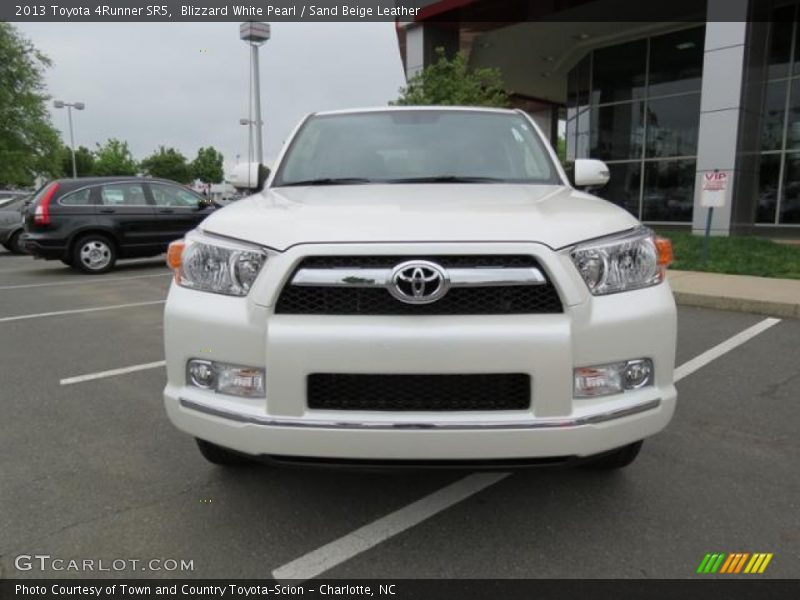 Blizzard White Pearl / Sand Beige Leather 2013 Toyota 4Runner SR5