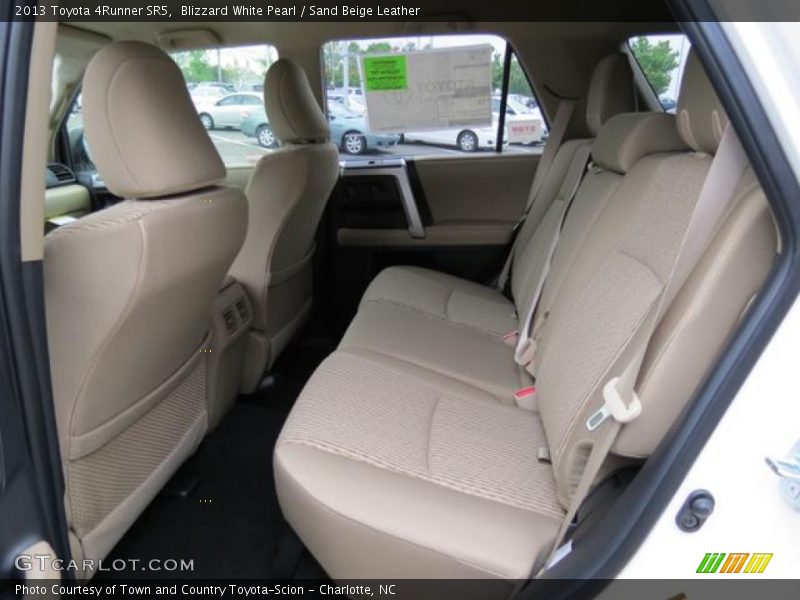 Blizzard White Pearl / Sand Beige Leather 2013 Toyota 4Runner SR5