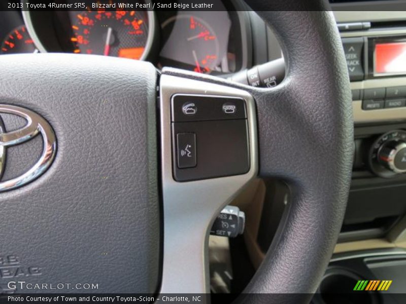 Blizzard White Pearl / Sand Beige Leather 2013 Toyota 4Runner SR5