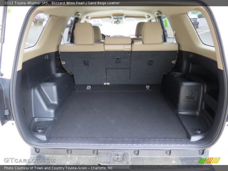 Blizzard White Pearl / Sand Beige Leather 2013 Toyota 4Runner SR5