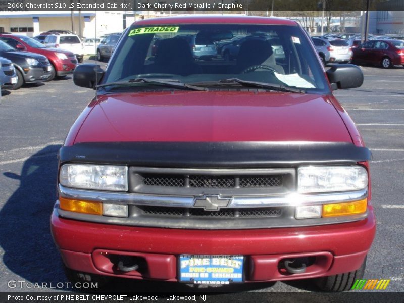 Dark Cherry Red Metallic / Graphite 2000 Chevrolet S10 LS Extended Cab 4x4