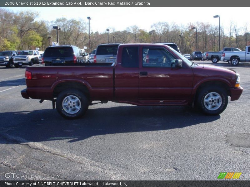 Dark Cherry Red Metallic / Graphite 2000 Chevrolet S10 LS Extended Cab 4x4