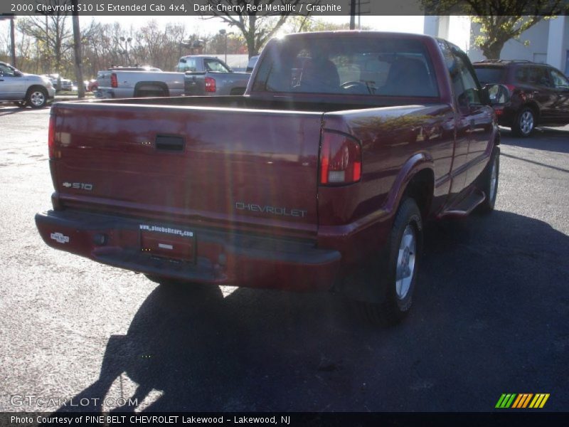 Dark Cherry Red Metallic / Graphite 2000 Chevrolet S10 LS Extended Cab 4x4