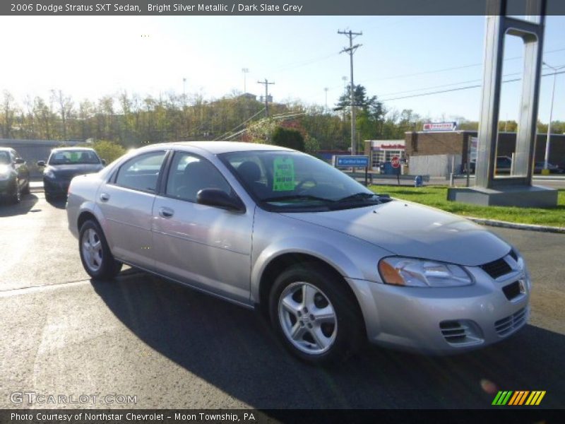 Bright Silver Metallic / Dark Slate Grey 2006 Dodge Stratus SXT Sedan