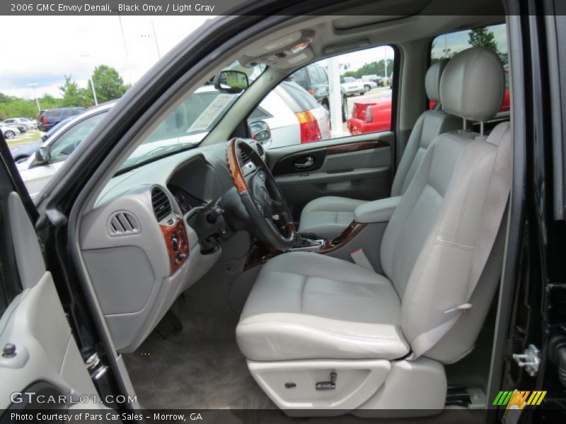  2006 Envoy Denali Light Gray Interior