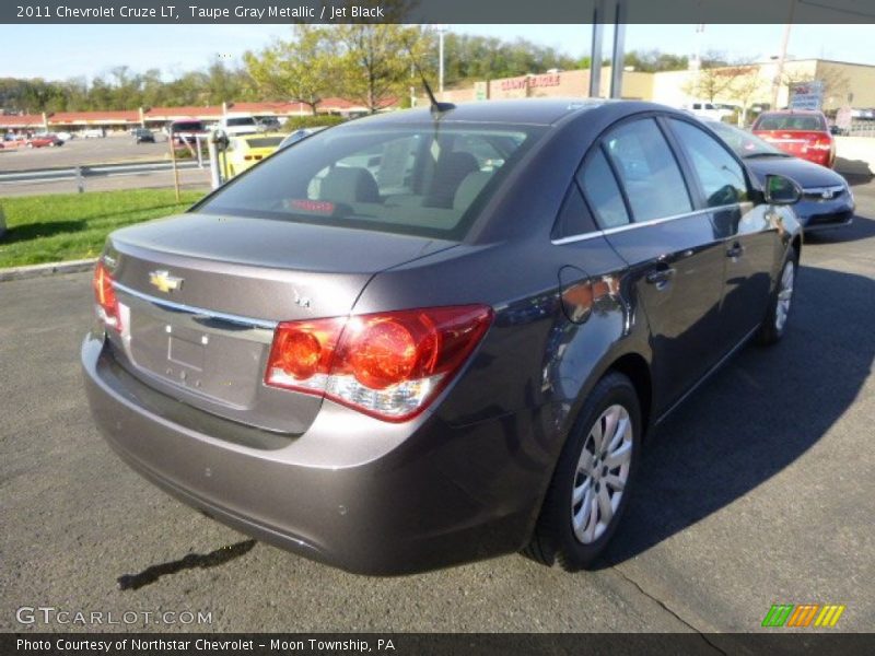 Taupe Gray Metallic / Jet Black 2011 Chevrolet Cruze LT