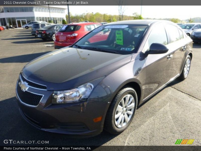 Taupe Gray Metallic / Jet Black 2011 Chevrolet Cruze LT