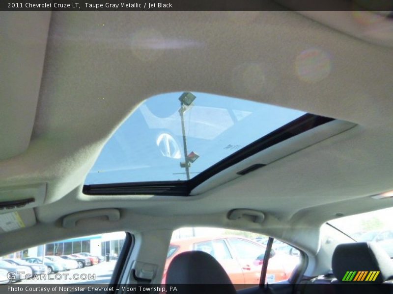 Taupe Gray Metallic / Jet Black 2011 Chevrolet Cruze LT