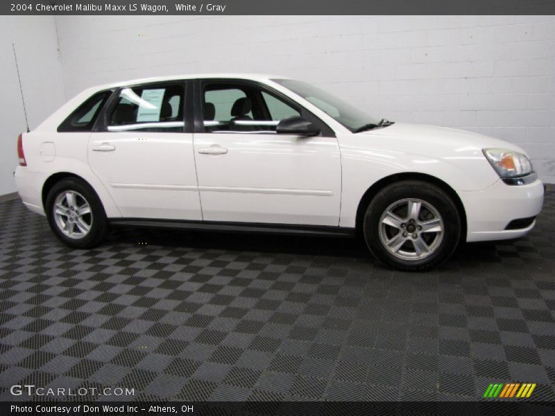 White / Gray 2004 Chevrolet Malibu Maxx LS Wagon