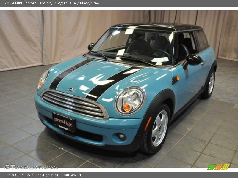 Oxygen Blue / Black/Grey 2009 Mini Cooper Hardtop