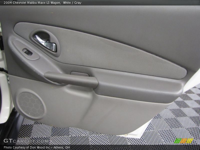 White / Gray 2004 Chevrolet Malibu Maxx LS Wagon