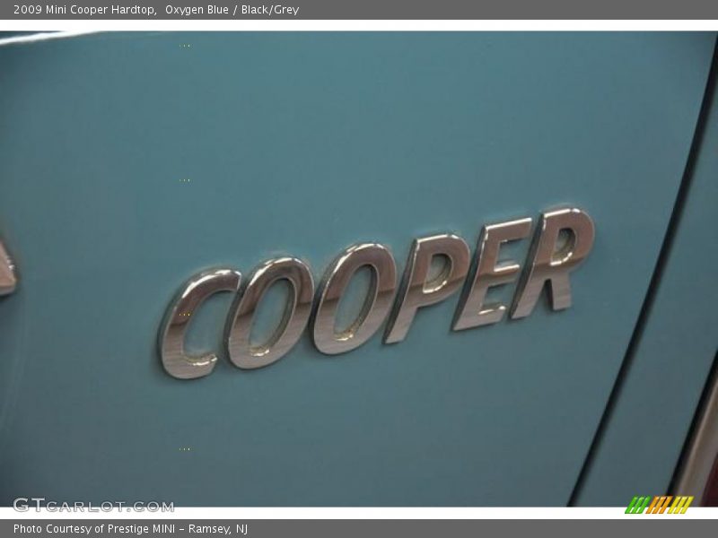 Oxygen Blue / Black/Grey 2009 Mini Cooper Hardtop