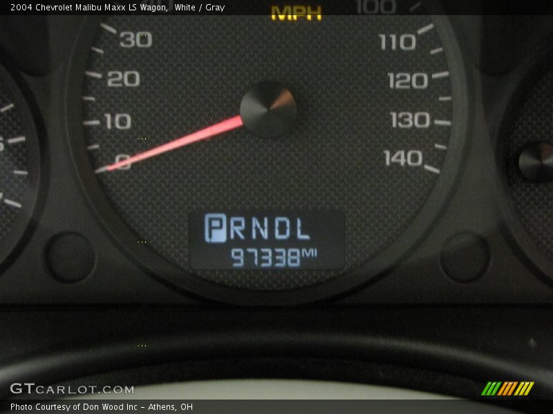 White / Gray 2004 Chevrolet Malibu Maxx LS Wagon