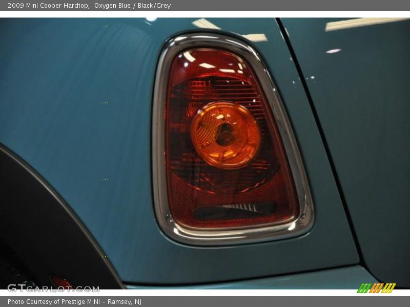 Oxygen Blue / Black/Grey 2009 Mini Cooper Hardtop