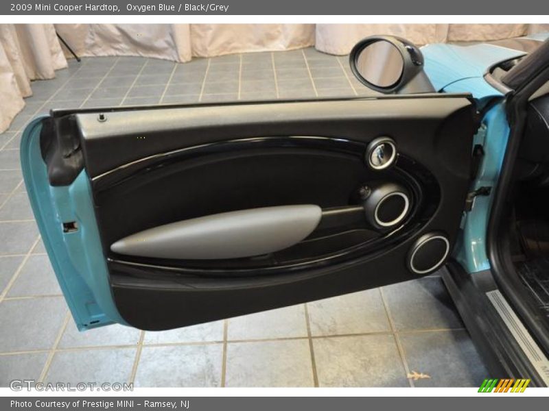 Oxygen Blue / Black/Grey 2009 Mini Cooper Hardtop