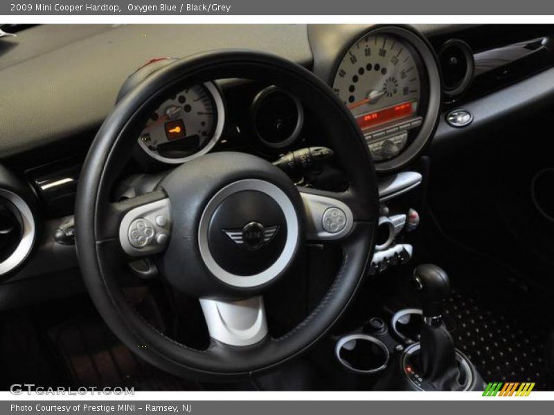 Oxygen Blue / Black/Grey 2009 Mini Cooper Hardtop
