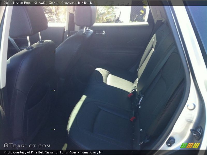 Gotham Gray Metallic / Black 2011 Nissan Rogue SL AWD