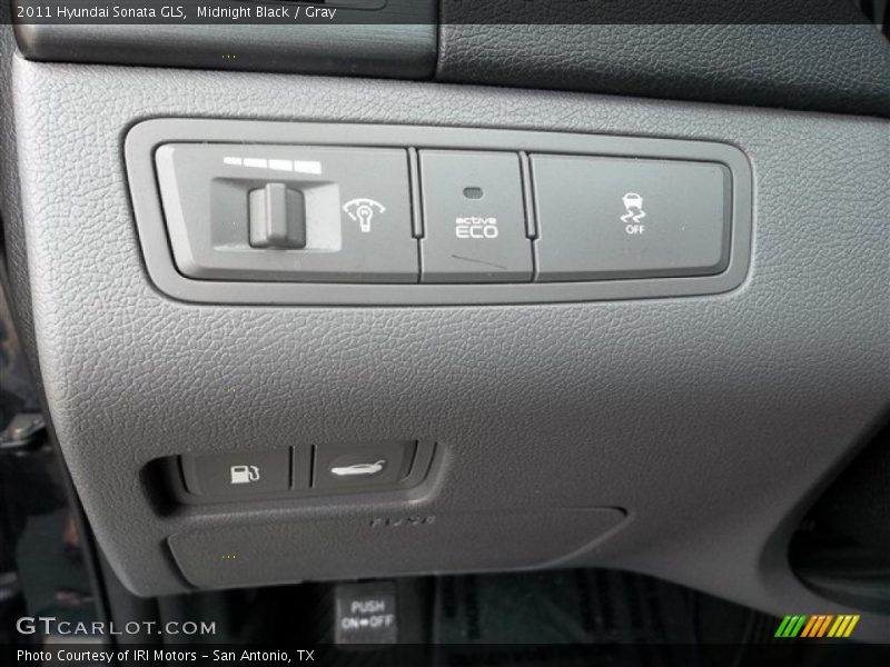 Midnight Black / Gray 2011 Hyundai Sonata GLS
