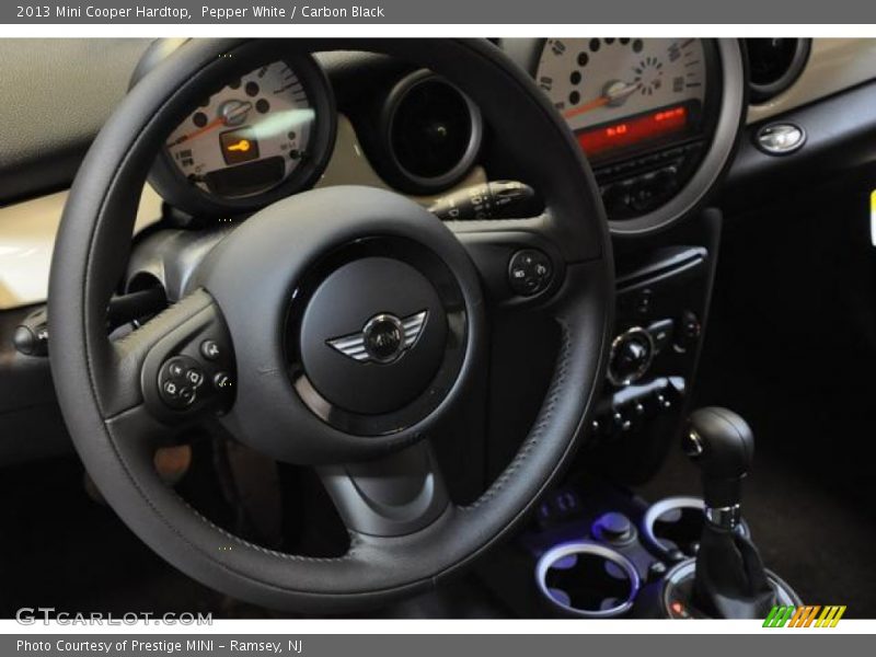 Pepper White / Carbon Black 2013 Mini Cooper Hardtop