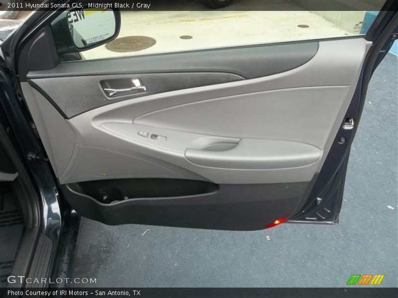 Midnight Black / Gray 2011 Hyundai Sonata GLS