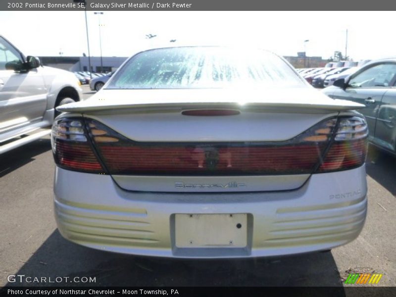 Galaxy Silver Metallic / Dark Pewter 2002 Pontiac Bonneville SE