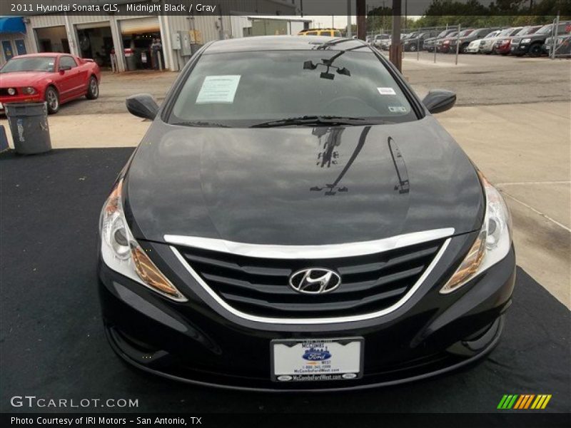 Midnight Black / Gray 2011 Hyundai Sonata GLS