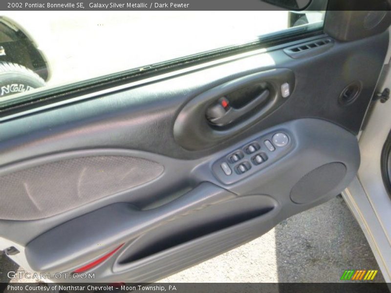 Galaxy Silver Metallic / Dark Pewter 2002 Pontiac Bonneville SE