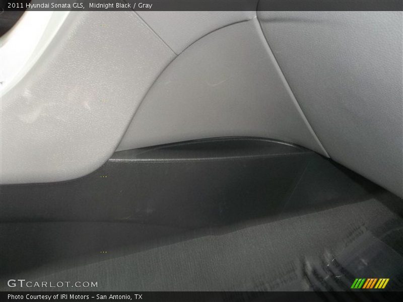 Midnight Black / Gray 2011 Hyundai Sonata GLS