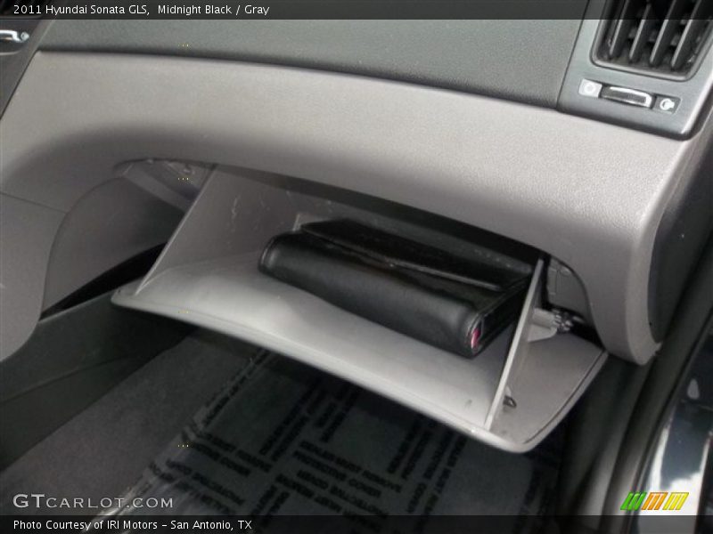 Midnight Black / Gray 2011 Hyundai Sonata GLS