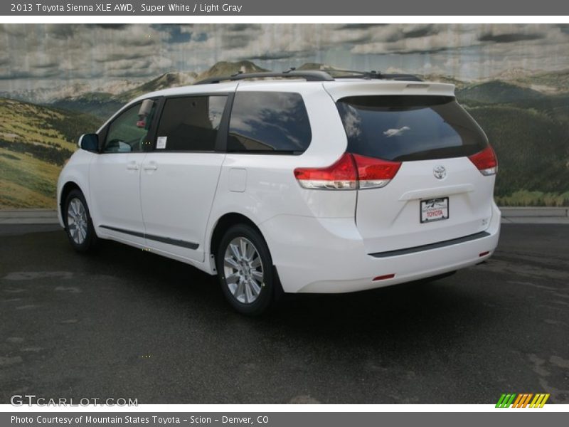 Super White / Light Gray 2013 Toyota Sienna XLE AWD