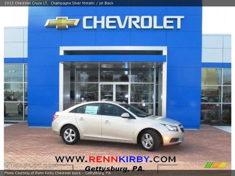 Champagne Silver Metallic / Jet Black 2013 Chevrolet Cruze LT