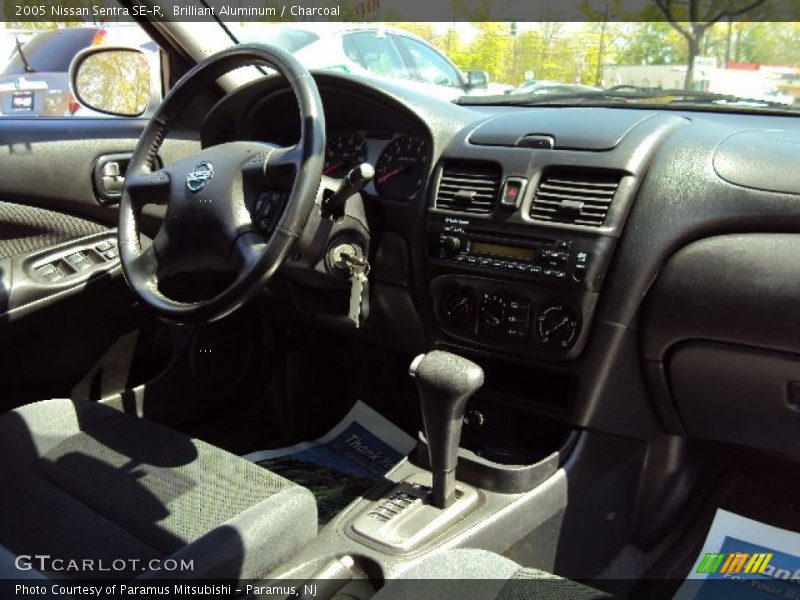 Brilliant Aluminum / Charcoal 2005 Nissan Sentra SE-R