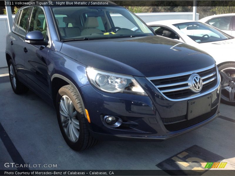 Night Blue Metallic / Sandstone 2011 Volkswagen Tiguan SE
