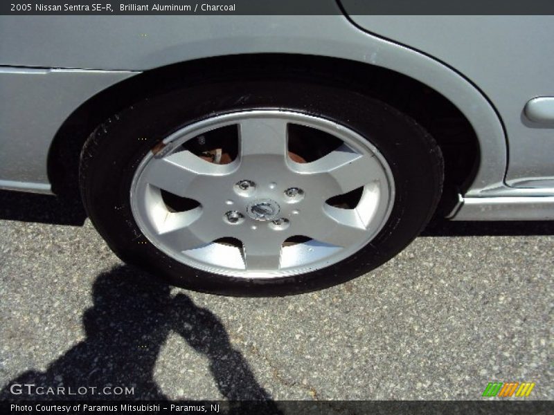 Brilliant Aluminum / Charcoal 2005 Nissan Sentra SE-R