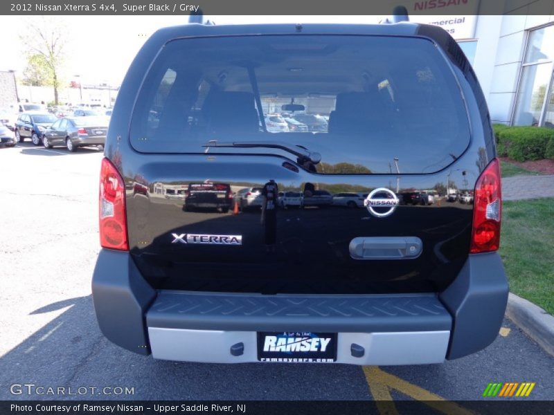Super Black / Gray 2012 Nissan Xterra S 4x4