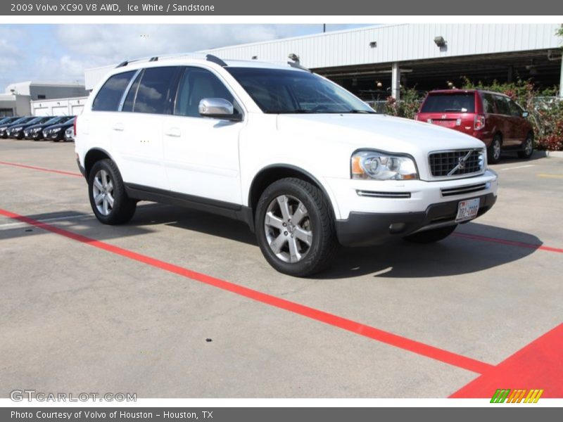 Ice White / Sandstone 2009 Volvo XC90 V8 AWD