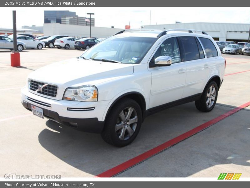 Ice White / Sandstone 2009 Volvo XC90 V8 AWD