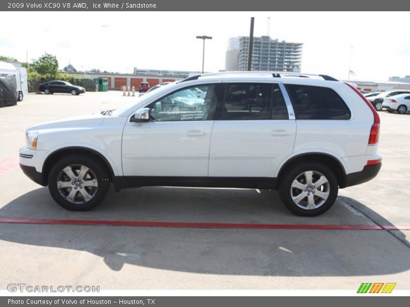 Ice White / Sandstone 2009 Volvo XC90 V8 AWD