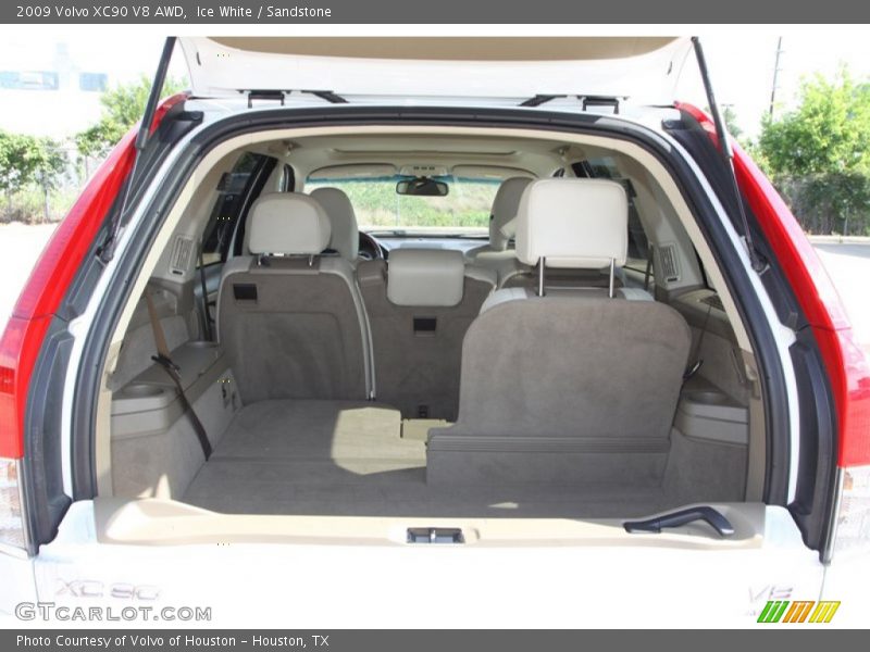  2009 XC90 V8 AWD Trunk