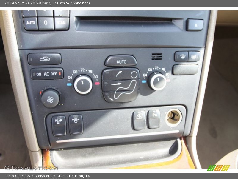 Controls of 2009 XC90 V8 AWD