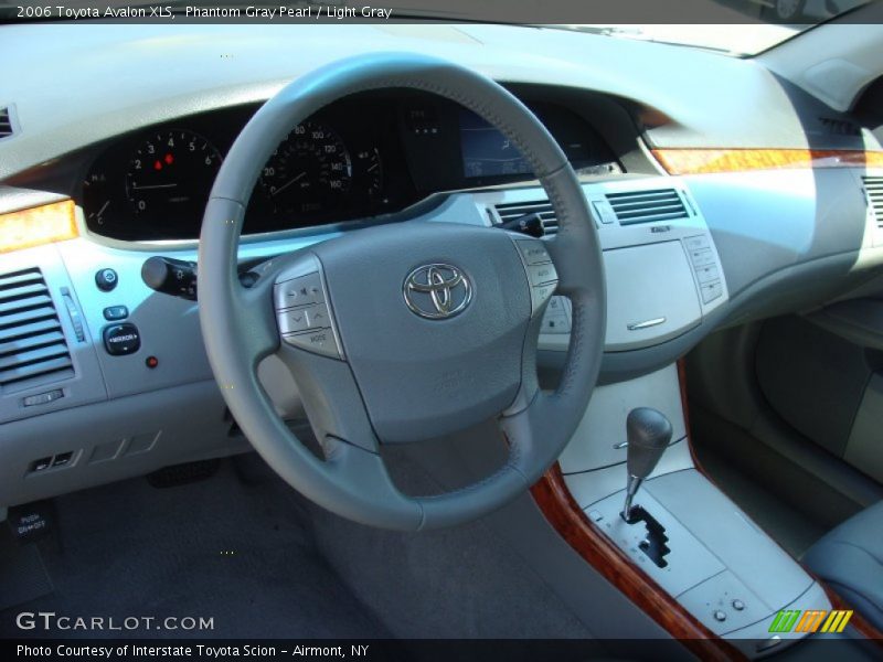Phantom Gray Pearl / Light Gray 2006 Toyota Avalon XLS