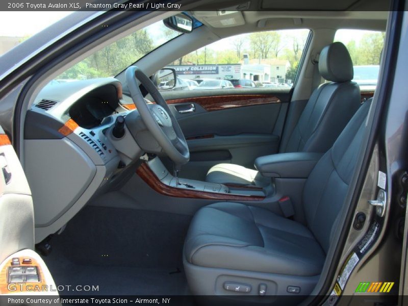 Phantom Gray Pearl / Light Gray 2006 Toyota Avalon XLS