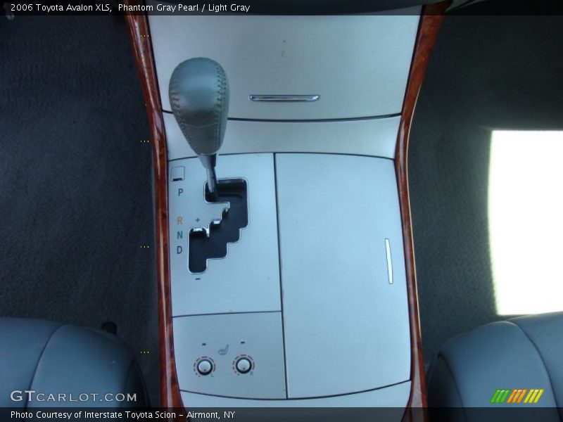 Phantom Gray Pearl / Light Gray 2006 Toyota Avalon XLS