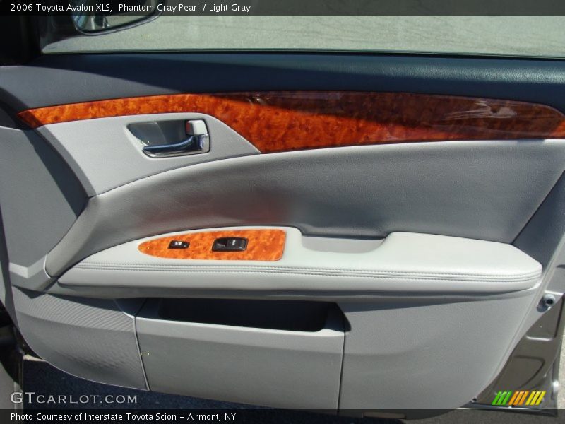 Phantom Gray Pearl / Light Gray 2006 Toyota Avalon XLS