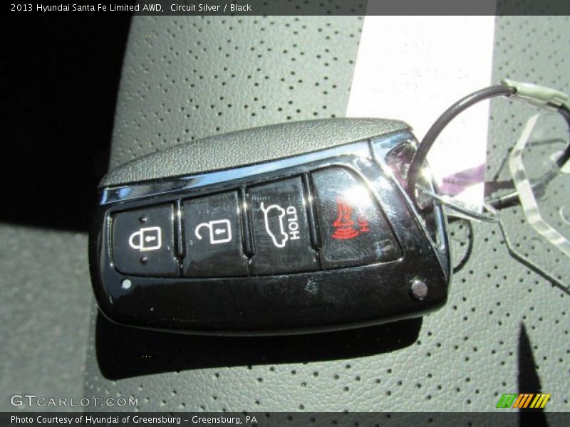 Keys of 2013 Santa Fe Limited AWD