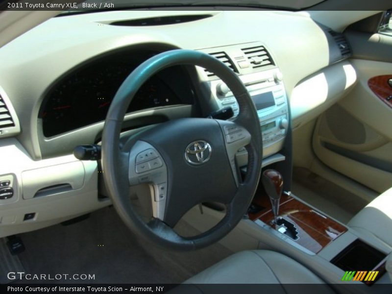 Black / Ash 2011 Toyota Camry XLE