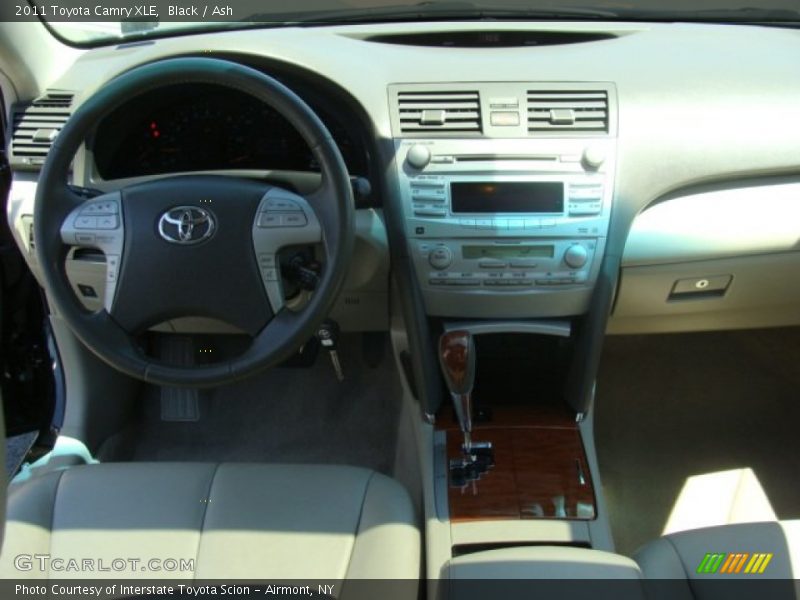 Black / Ash 2011 Toyota Camry XLE